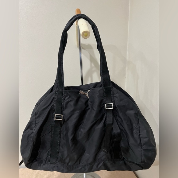PUMA Black Nylon Gym/Overnight Shoulder Bag- Large (Pre-loved) - Picture 2 of 16